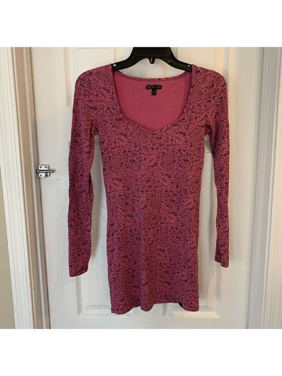 Tops -  Long Sleeve Fitted Top